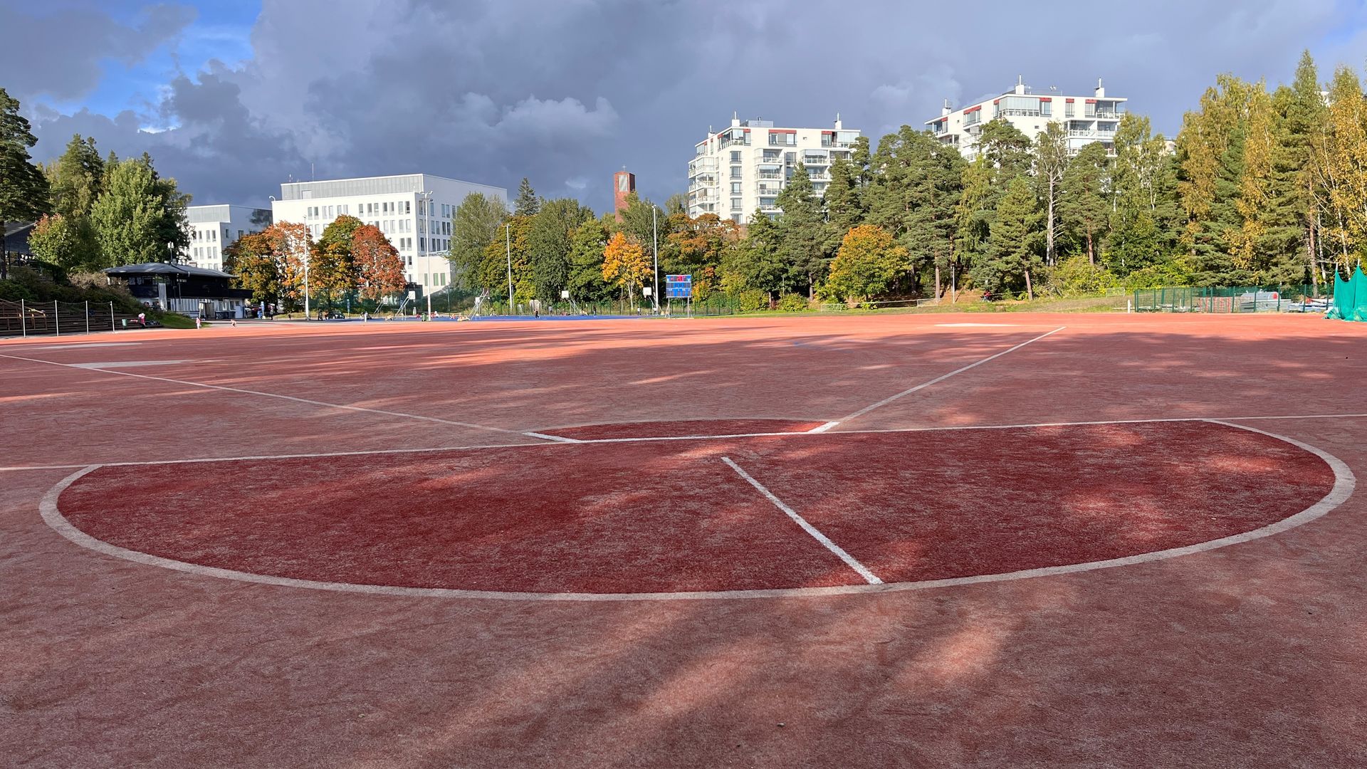 Pesäpallon riemujuhla jatkuu Helsingissä – Meilahden stadion päivitetään pääsarjatasolle