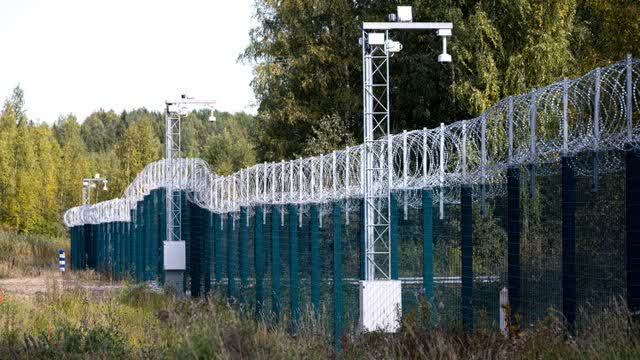 Ulkonaliikkumiskielto voimaan useissa ranskalaiskaupungeissa