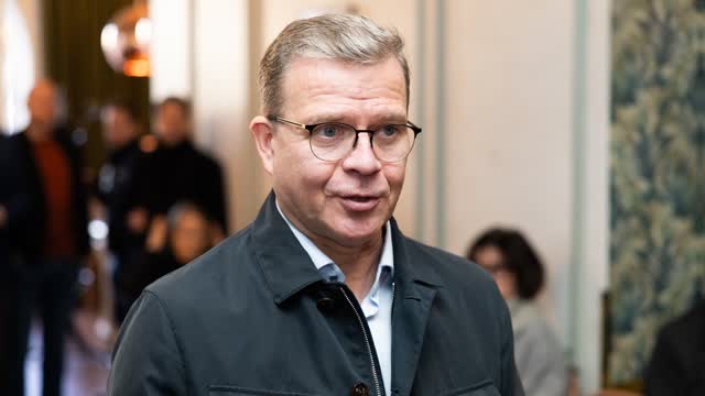 HS-gallup: Sdp johdossa, perussuomalaiset kuroo kokoomusta kiinni