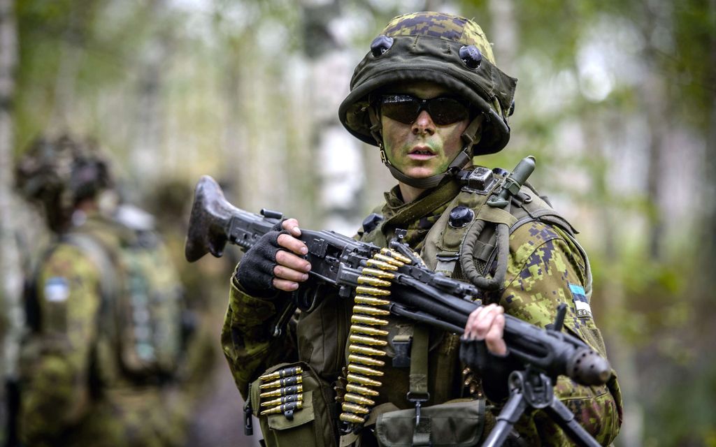 Virolta tiukka linjaus asevelvollisille