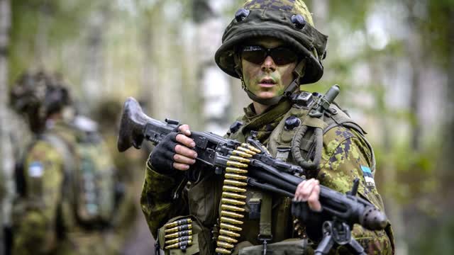 Virolta tiukka linjaus asevelvollisille