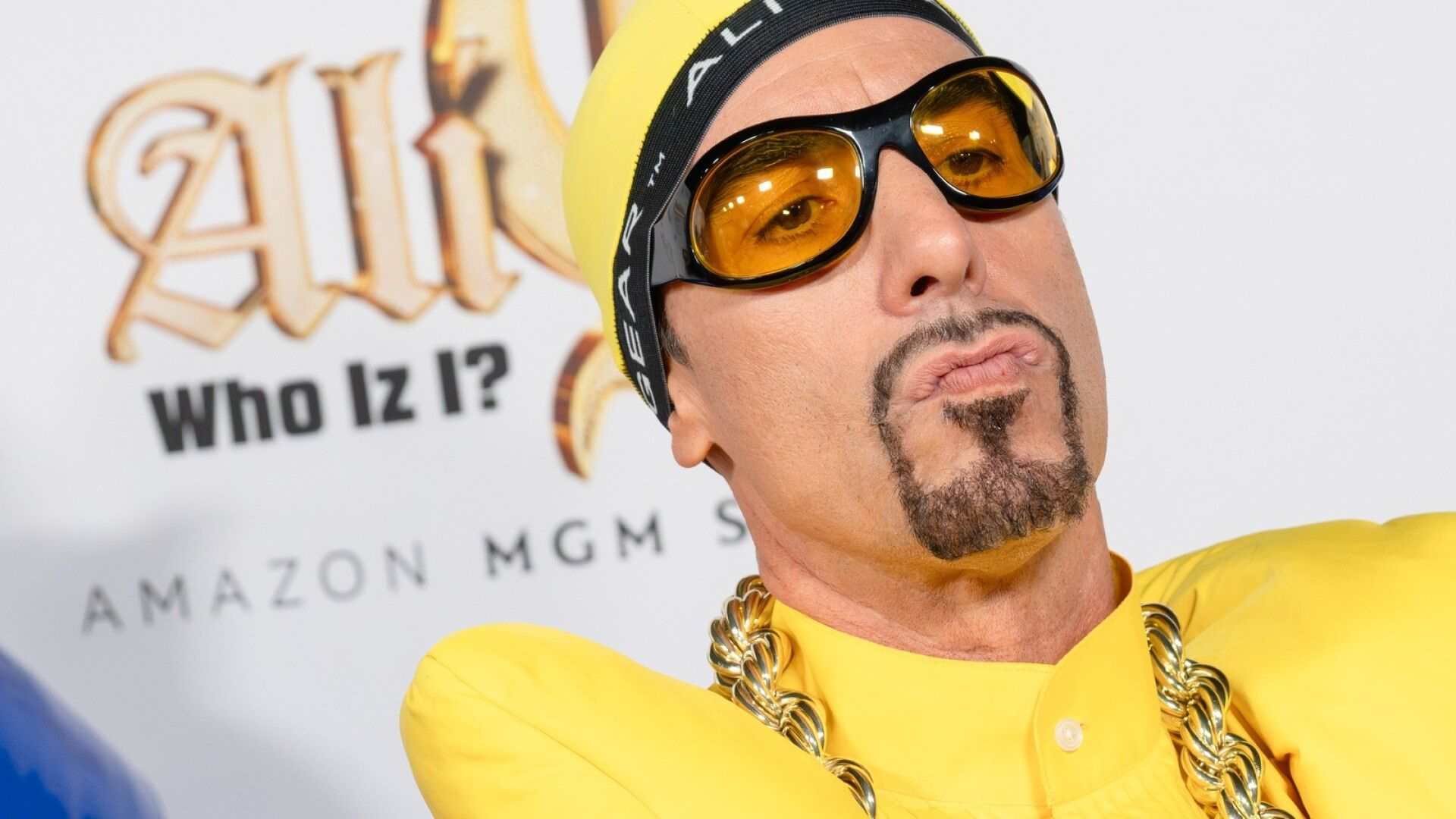 Ali G -elokuvan esitys Suomessa peruttiin – syytetään rasismista