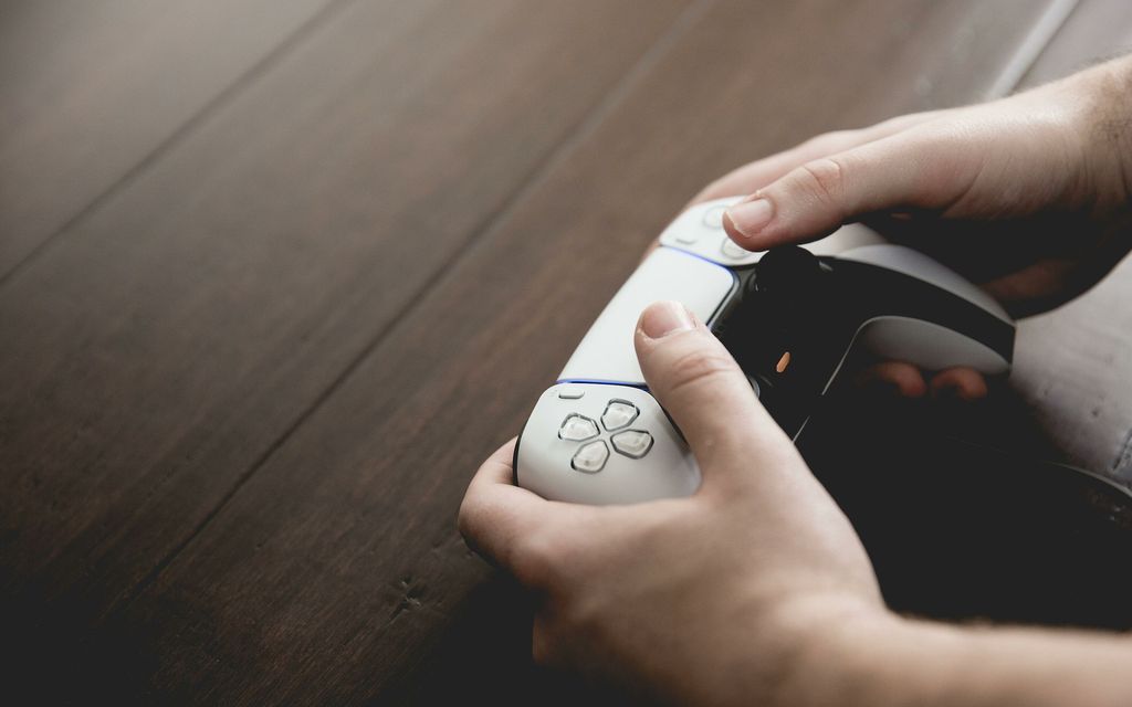 Playstation nostaa hintojaan