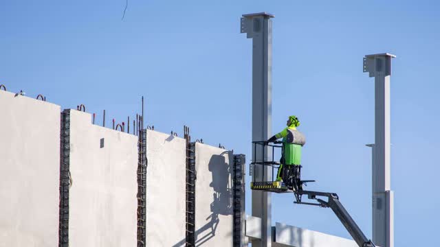 Suomeen syntyi poikkeuk­sellinen osaajapula – Palkka jopa 11 000e/kk