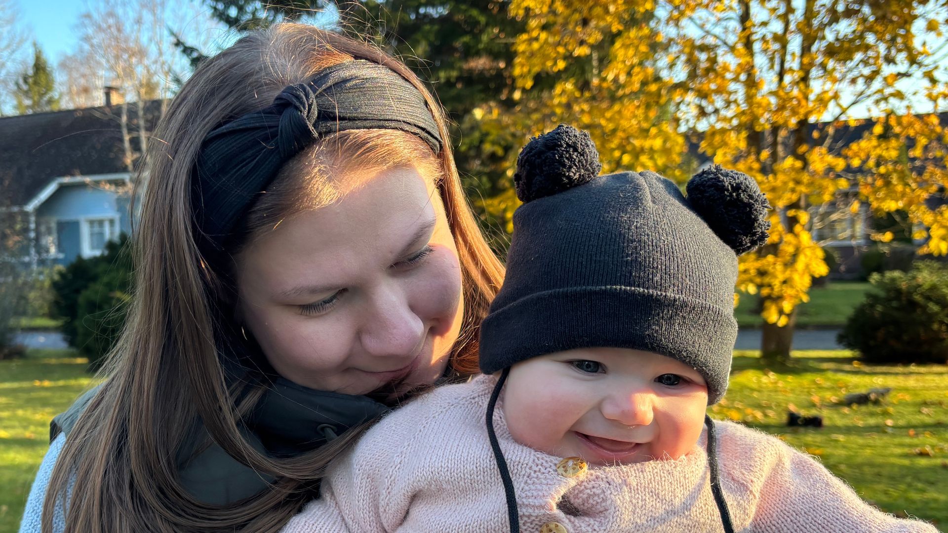 Rotavirustartunnat kasvussa – kokkolalainen äiti kertoo, miksi rokotti lapsensa alueella, jolla kattavuus alhaisinta