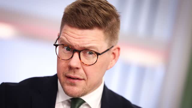 Lindtmanilta kova syytös Orpolle: "Käenpoika otti koko pesän haltuun"