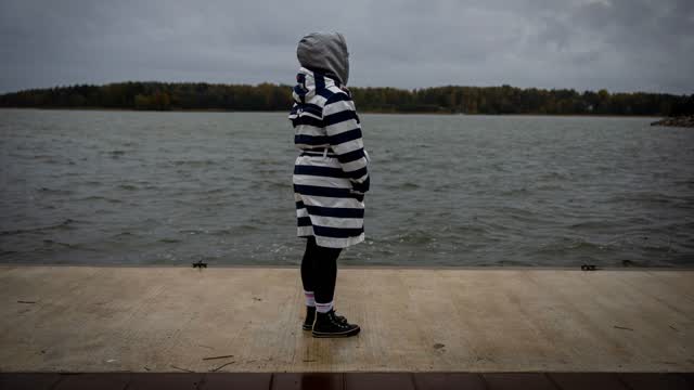 Perheenäiti Johanna piti kulissit kunnossa – kun mies kuoli äkilliseen sairaskohtaukseen, Johanna ei surrut