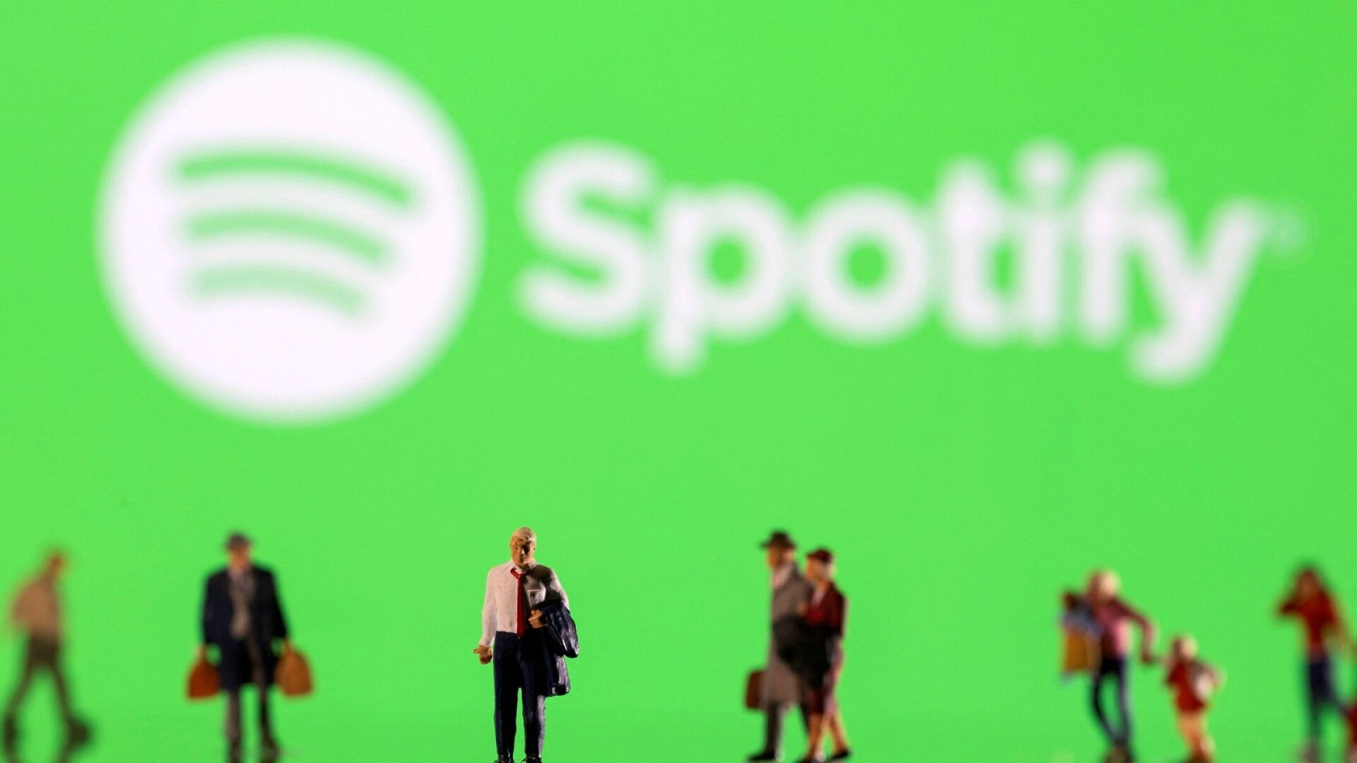 Spotify iskee suosittuun porsaanreikään: uhkana vuoden esto