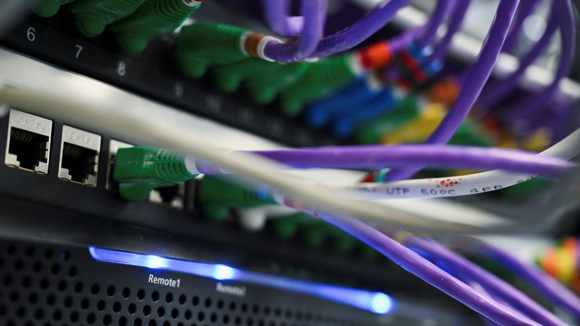 Iso osa internetiä kytkettiin irti – nyt alkoi kilpajuoksu, jolla voi olla vakavat seuraukset