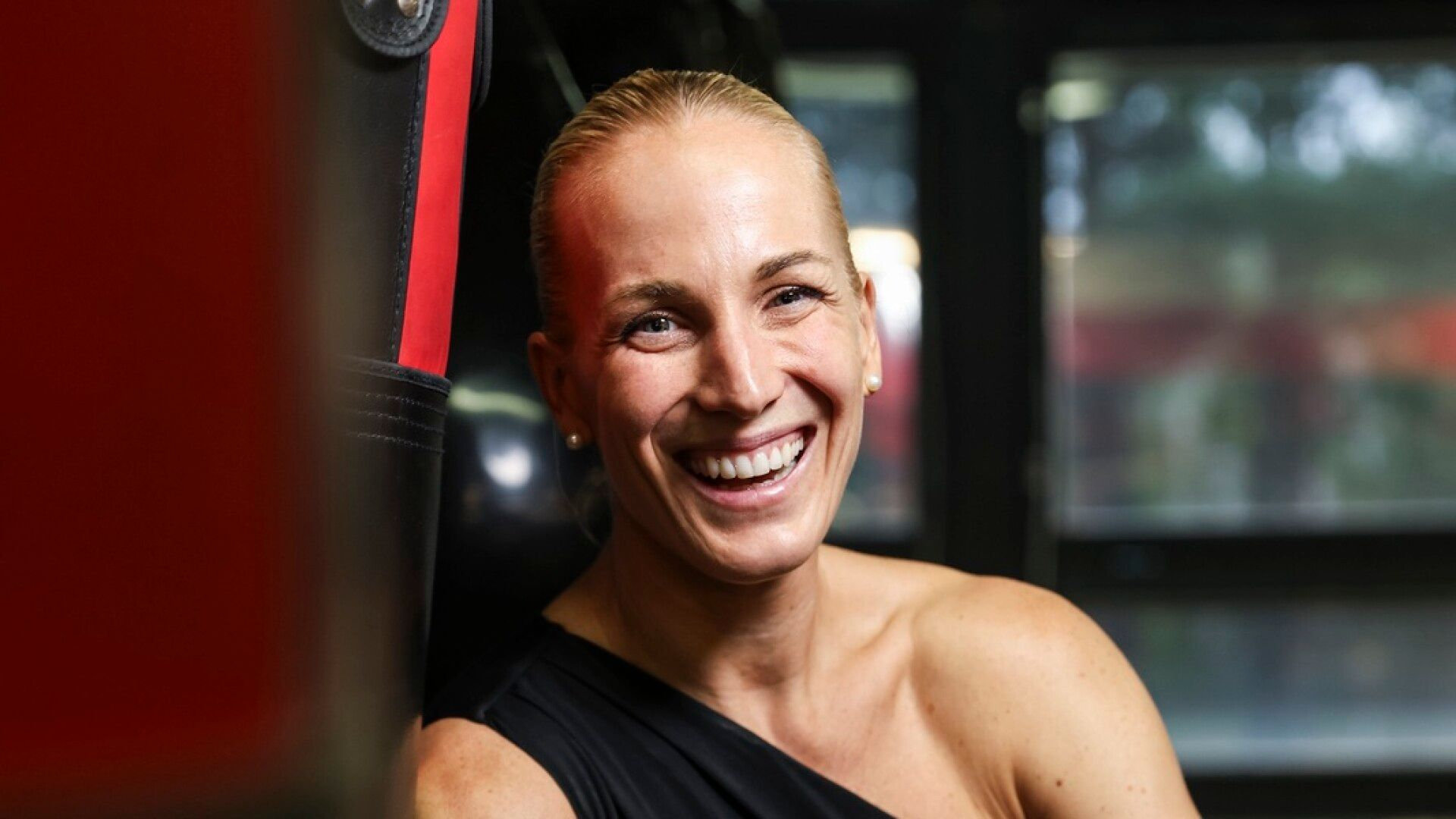 Podcast: Nanna Karalahden päätös sai Elina Gustafssonin hämilleen – tilille kilahti melkoinen summa: ”Palkka nousi”