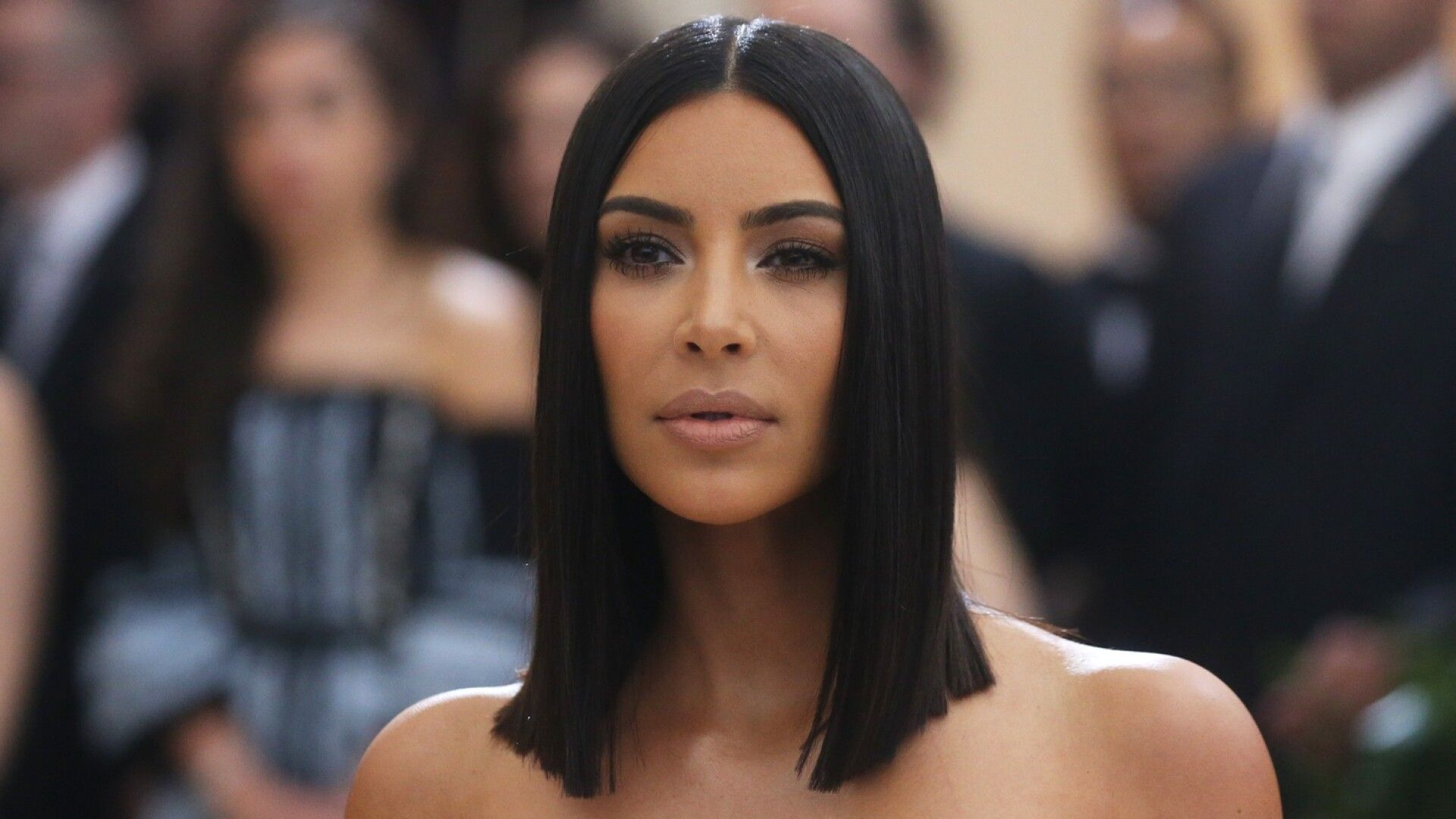 Kim Kardashian julkaisi hätkähdyttäviä kuvia – some hämmästyi: ”Kuinka vanha hän on?”