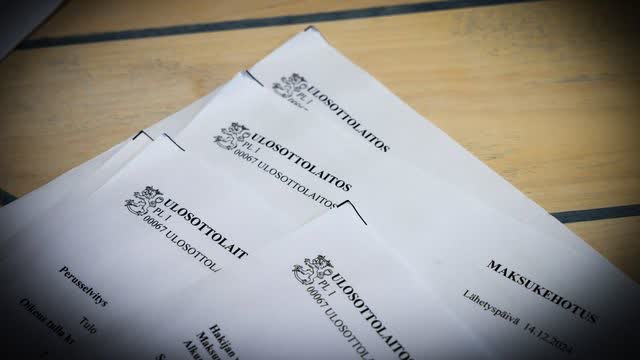 Ulosottolaitos vähentää jopa 85 työntekijää