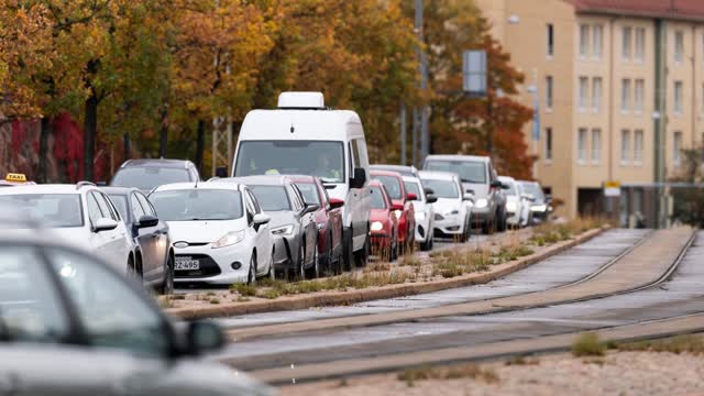 Vihreiltä nuorilta kova ehdotus – kielletään uudet polttomoottoriautot jo vuonna 2030