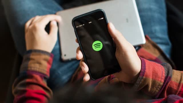 Spotify kallistui Ruotsissa – tämä voisi olla uusi Suomi-hinta