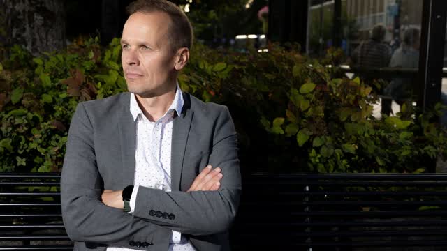 Keskustalta kova vaatimus datakeskuksille: ”Laskua ei jätetä suomalaisille”