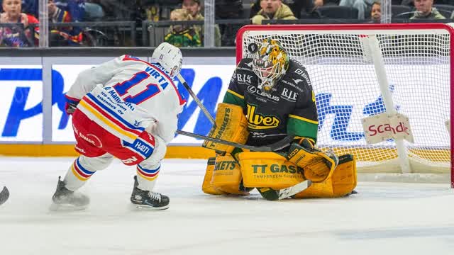 Jokerien pelaaja potkaisi vastustajaa – ei pelikieltoa