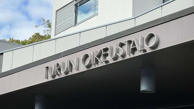 Mies raiskasi parhaan kaverinsa tyttöystävän