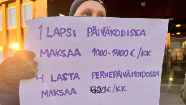 Naiset joita ajattelen öisin näyttämölle Joensuussa – kyseessä on maailman kantaesitys