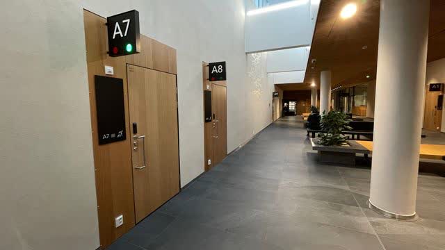 Mies potkaisi uhria päähän, uhri kuoli - tuomittiin syyntakeettomana törkeästä pahoinpitelystä