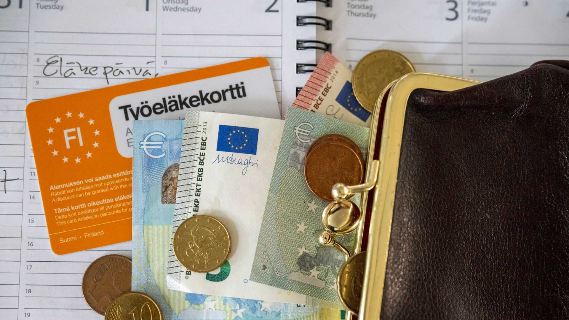 Nyt se on varmaa: näin paljon eläkkeet nousevat ensi vuonna